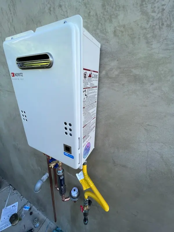 Tankless water heater installation for Hyde Park North homes